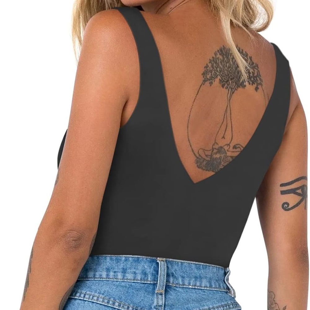 Deep V Bodysuit - Picture 3 of 3